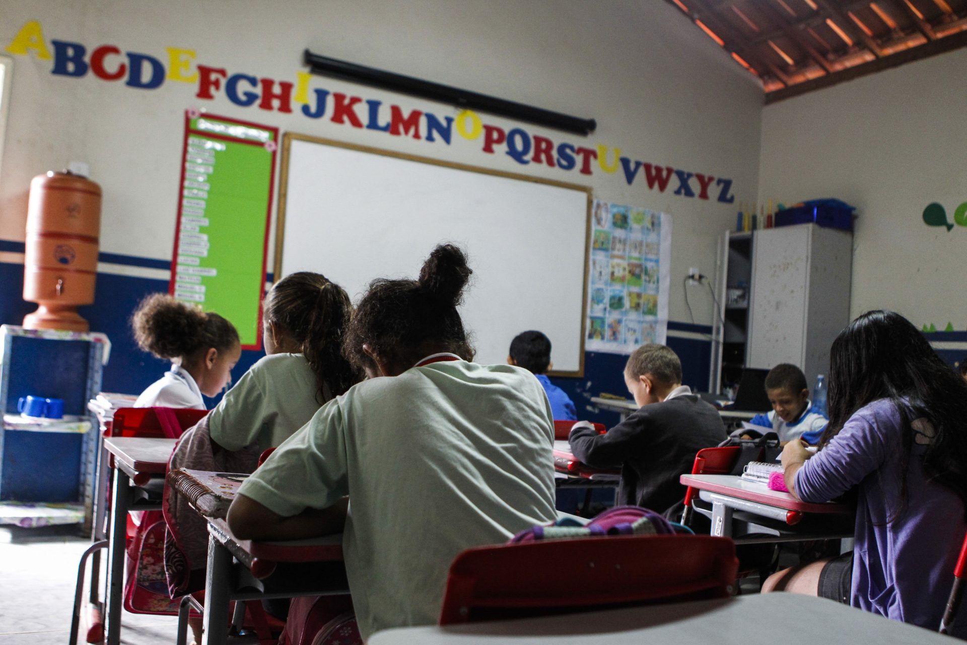 Alunos em sala de aula. (Foto: Diego Herculano/Folhapress)