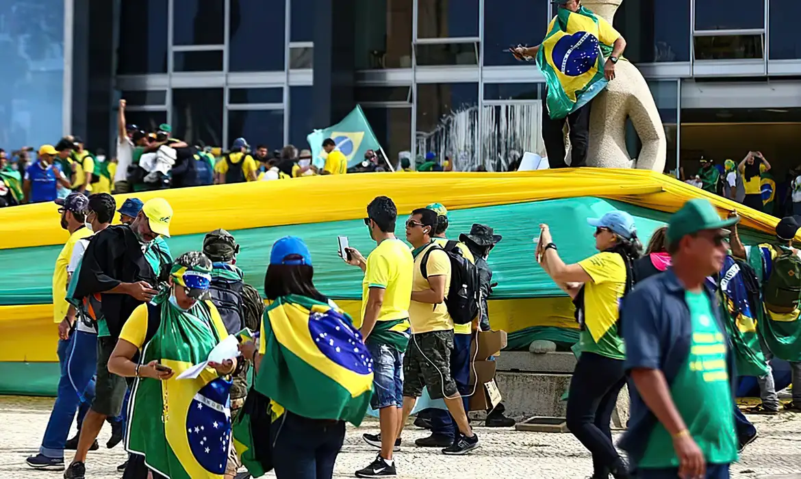 PF aponta falhas evidentes na segurança do DF nos atos de 8 de janeiro