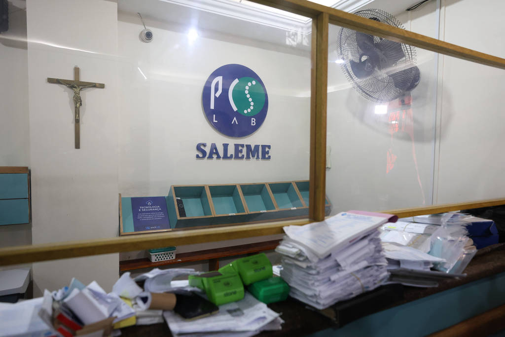 Segundo investigação, o laboratório PSC Saleme emitiu laudos com falsos negativos par HIV que resultaram no transplante de órgãos infectados para seis pacientes. (Foto: Rafael Campos/Polícia Civil do Rio)