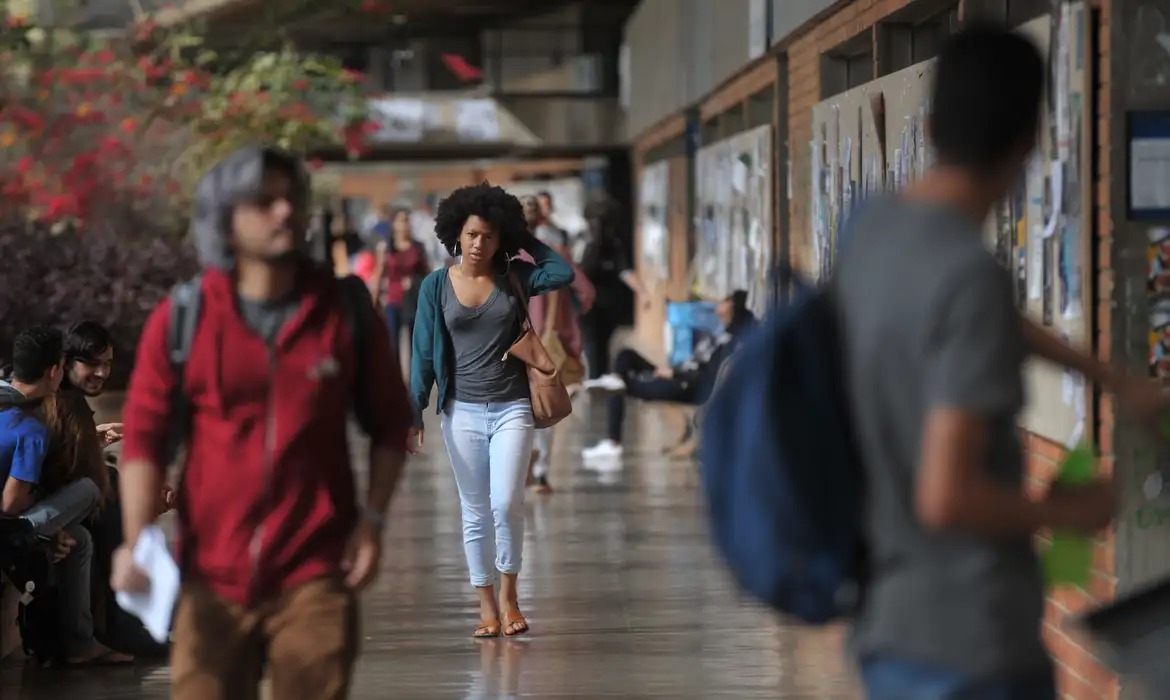 Imagens ilustrativas de estudantes universitários. (Foto: Marcello Casal Jr./ Agência Brasil)