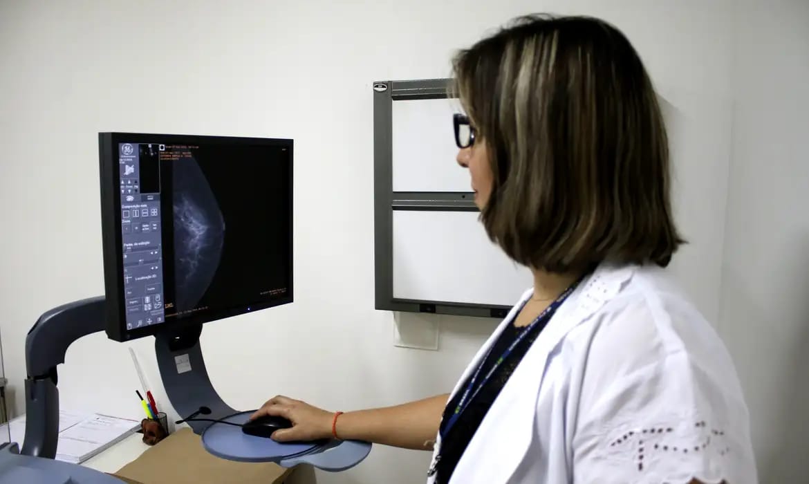 Em Santa Catarina, 36% dos pacientes que realizaram a biópsia histopatológica fizeram-na fora do prazo. (Foto: Rodrigo Nunes/MS)