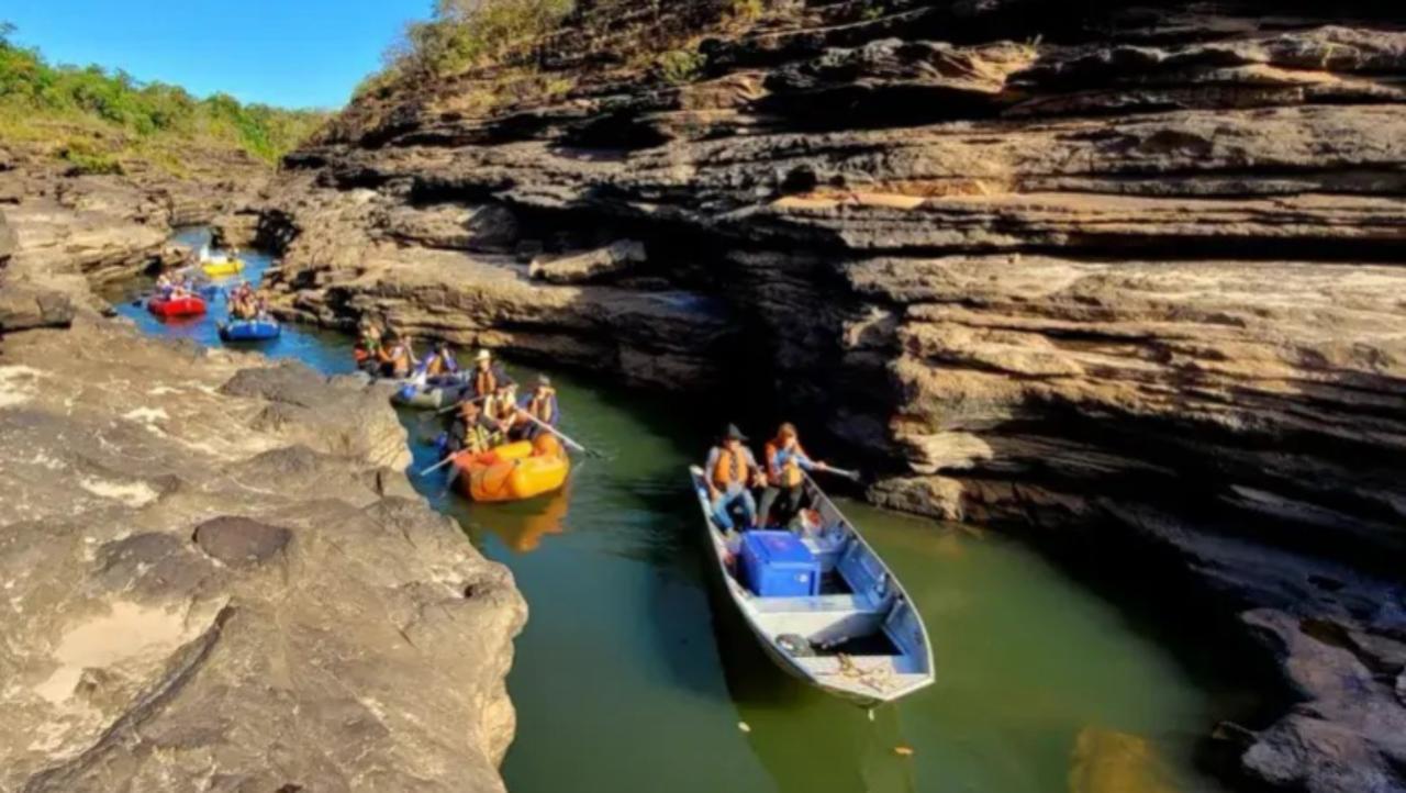 Região pouco conhecida no Rio Araguaia é ideal para canoagem e esportes radicais