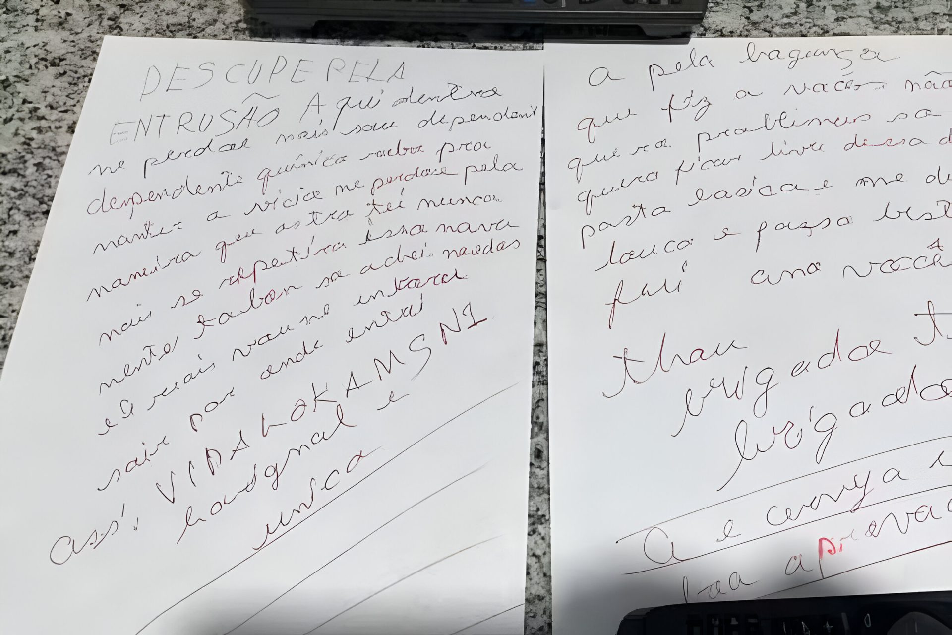 Carta foi deixada pelo suspeito. (Foto: Reprodução)