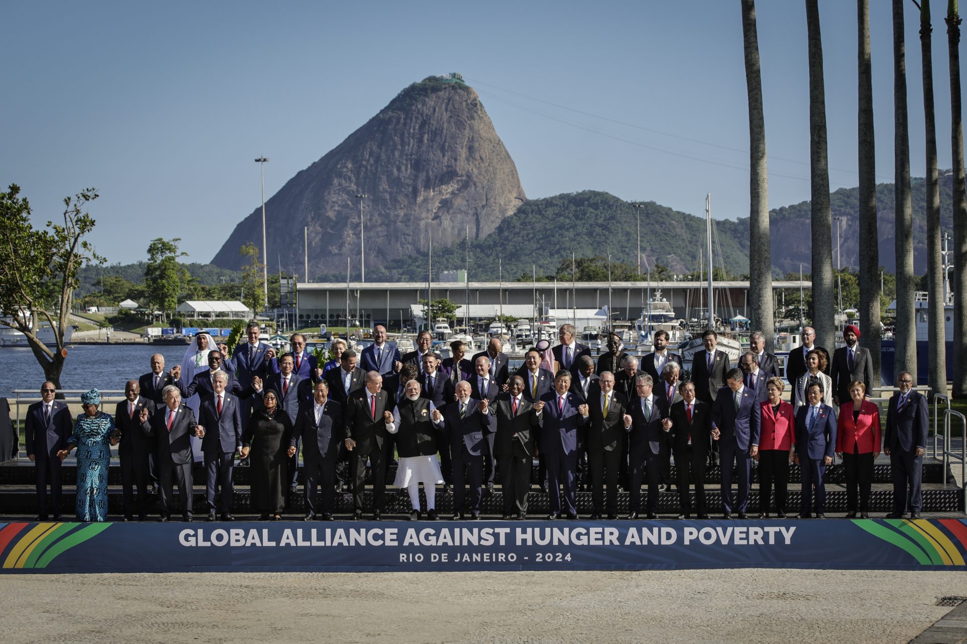 Biden, Trudeau e Meloni se atrasam e perdem foto oficial de líderes do G20