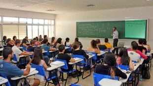 Divulgada a lista de cursos que mais exigem dedicação dos estudantes na faculdade