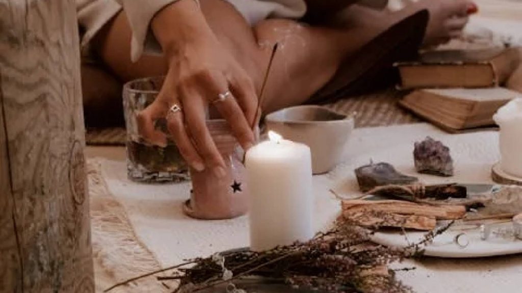 simpatia 3 signos que não sabem, mas precisam se proteger do feitiço feito por um inimigo