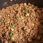 Acém tem sido muito utilizado para fazer carne moída. (Foto: Captura/YouTube)