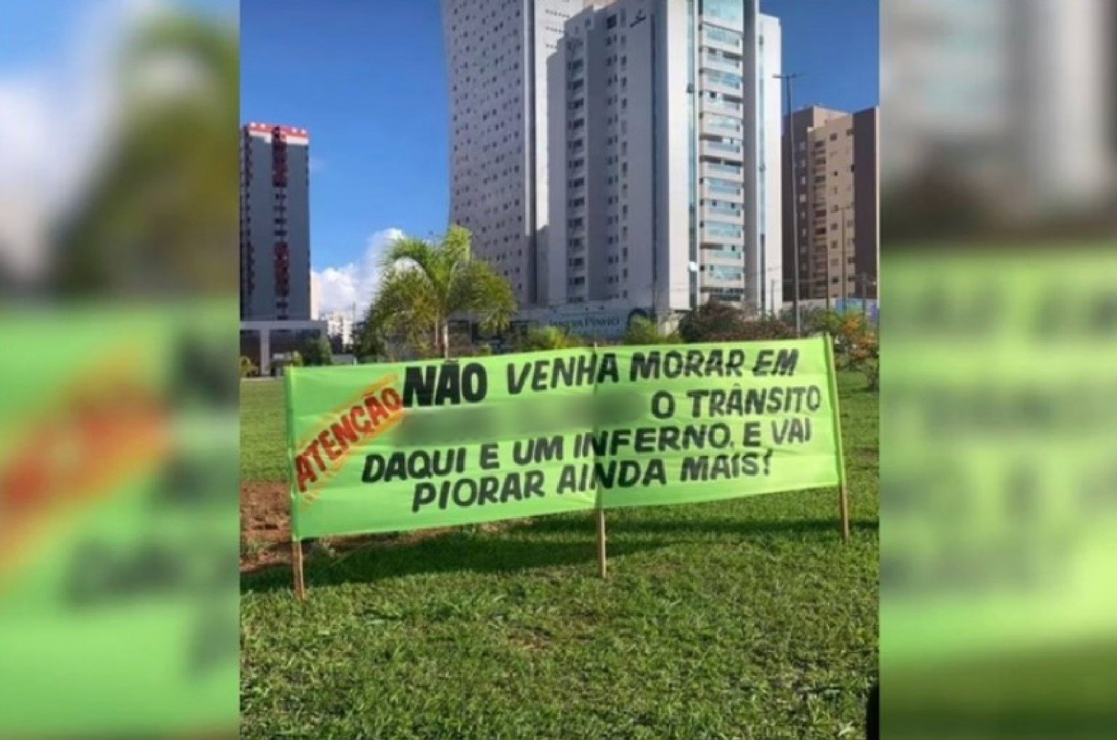 Placa colocada na entrada de cidade chama atenção de motoristas