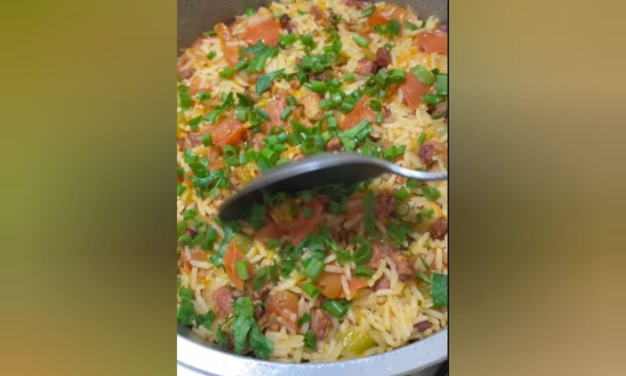 Aprenda a fazer esse arroz e tenha um delicioso almoço ou jantar para sair da rotina