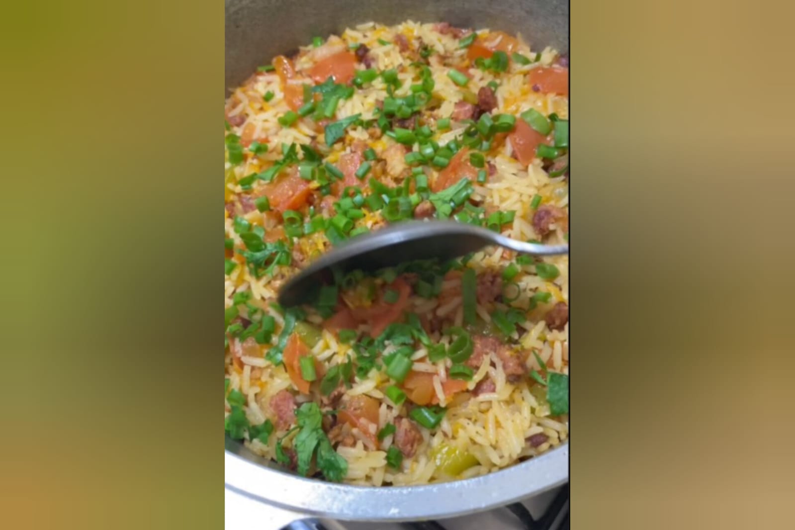 Aprenda a fazer esse arroz e tenha um delicioso almoço ou jantar para sair da rotina