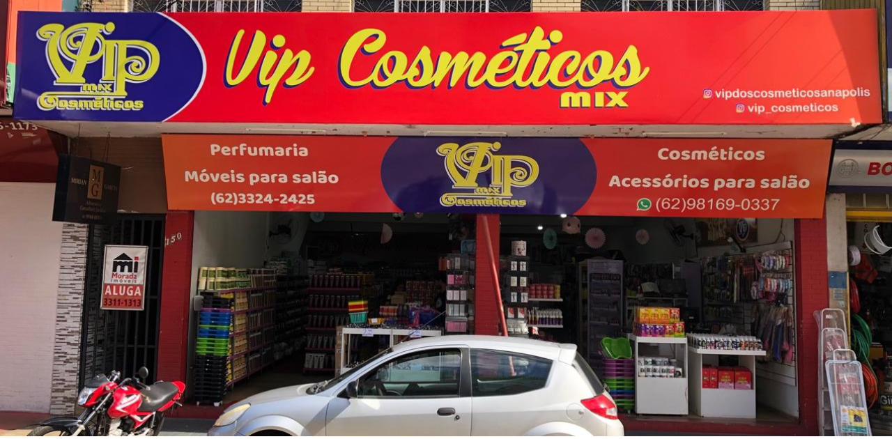 Comemorando 15 anos de casa e Black Friday, loja de cosméticos lançou evento grandioso com promoções jamais vistas