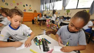 Brasil aumenta investimento público em educação