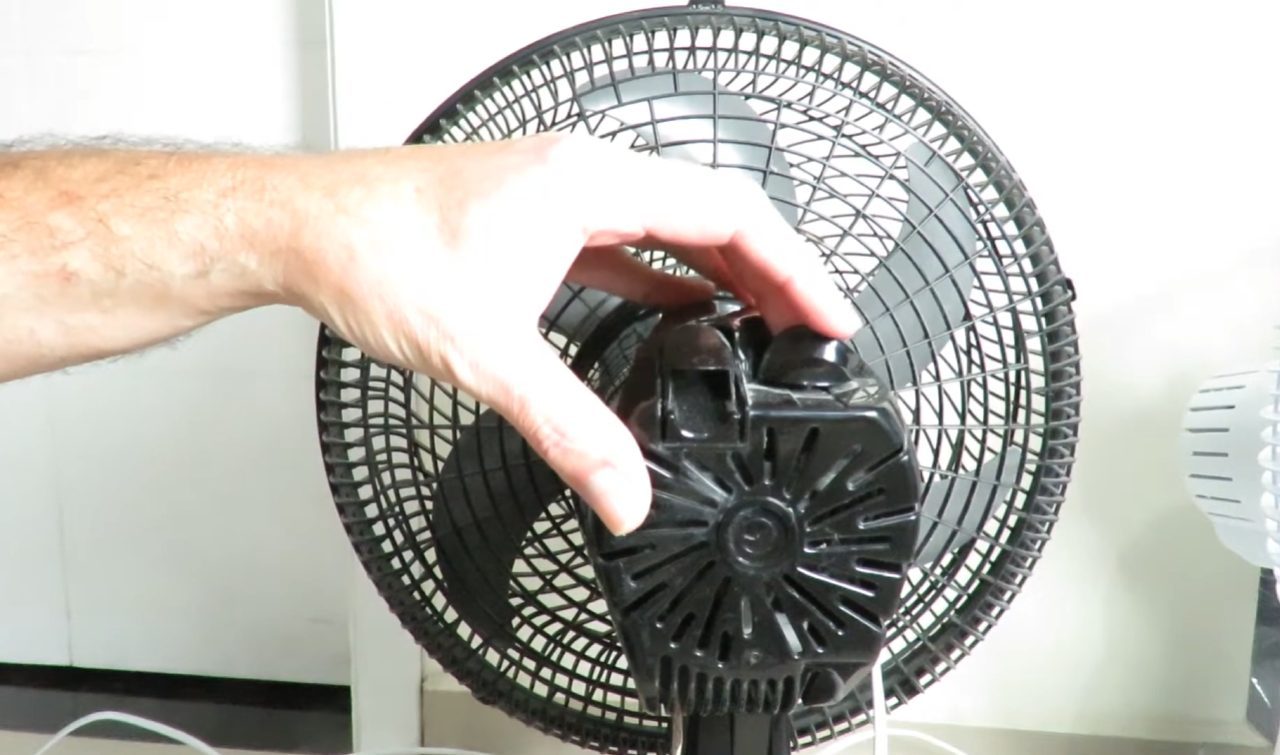 Existe um truque muito aplicado que faz com que o ventilador resfrie como se fosse ar-condicionado