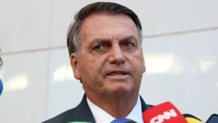 Indiciamento de Bolsonaro repercute entre políticos e autoridades