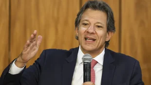 Haddad cancela viagem à Europa