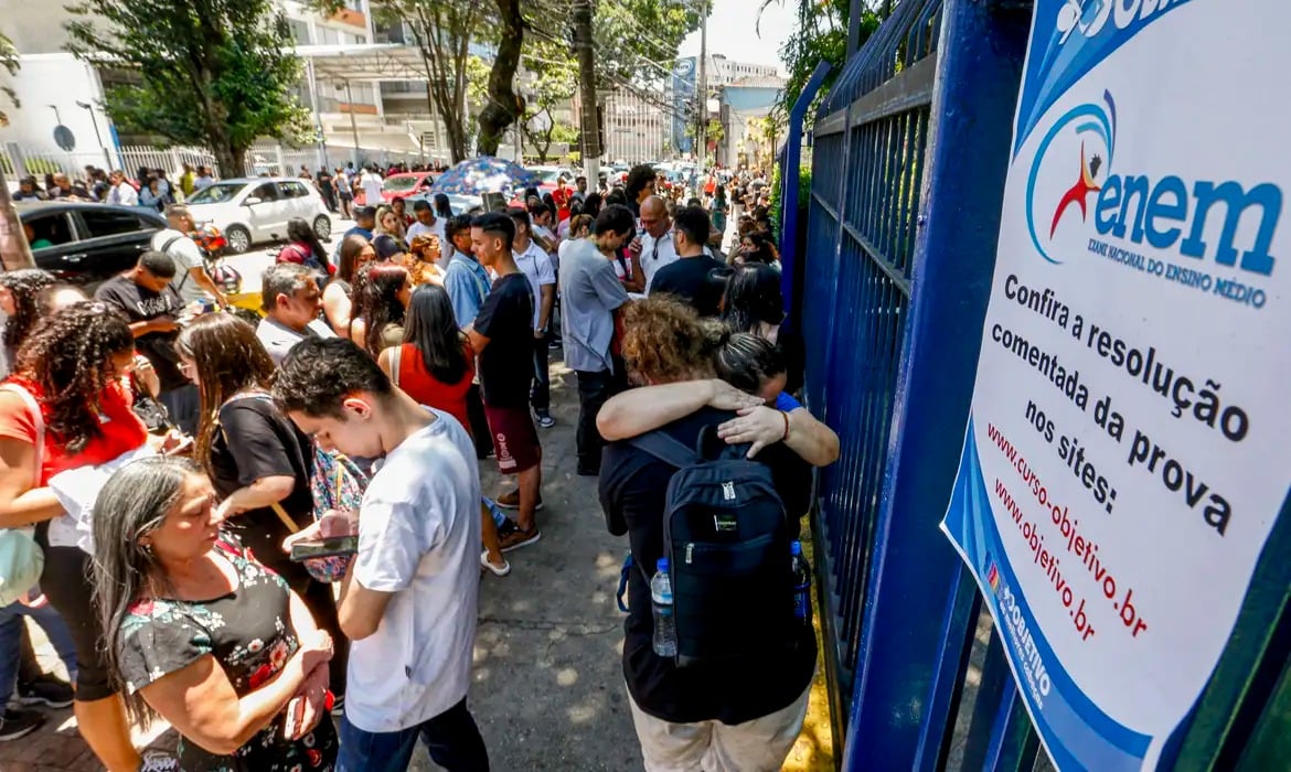 Provas do ENEM acontecem em dois fins de semanas. (Foto: Paulo Pinto/Agência Brasil)