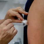 Especialistas pedem mais vacinação contra aumento da dengue no verão febre amarela