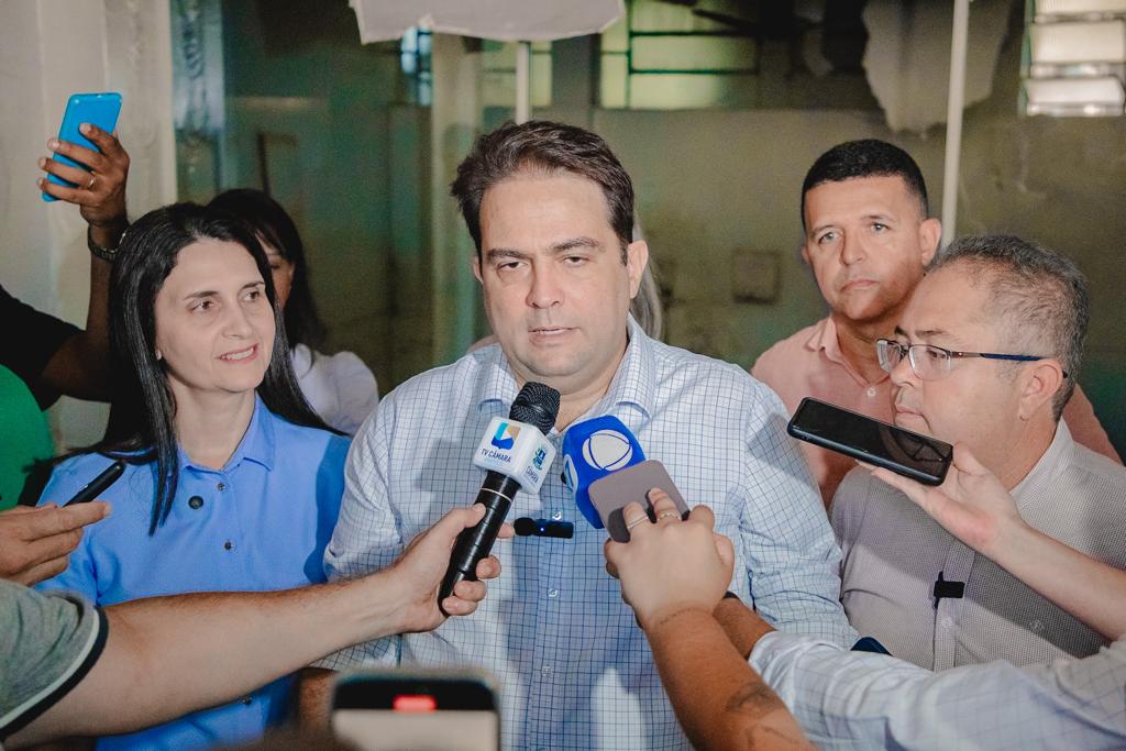 Roberto e Vivian mentem ao dizerem que UPA da Mulher foi construída com emendas da deputada; entenda