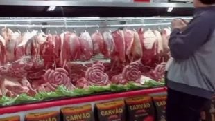 Conheça a carne que nunca deve ser comprada no final de semana (fica mais cara)