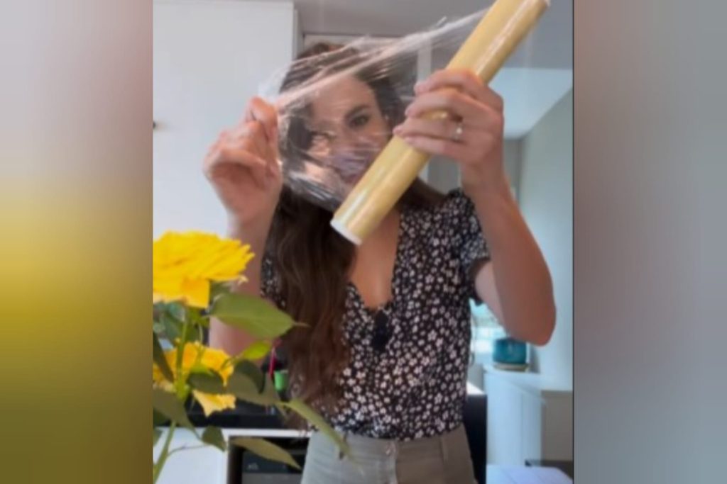 Truque de chef para facilitar na hora de usar o papel filme (chega de sofrimento)