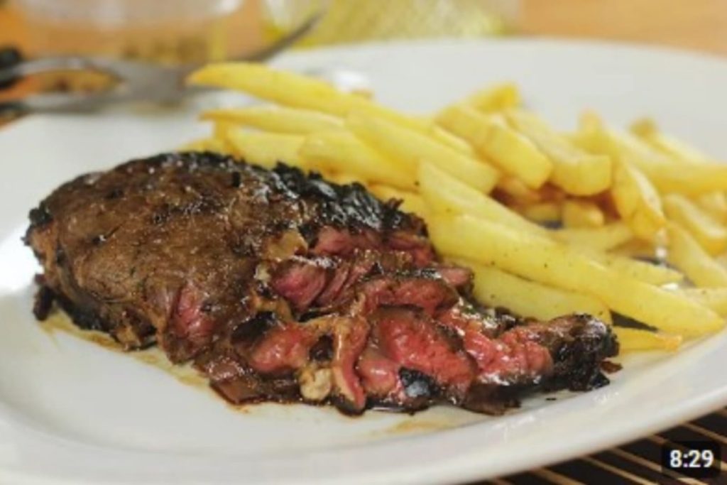 Esta técnica simples deixa qualquer carne macia e suculenta, mas muitos não sabem