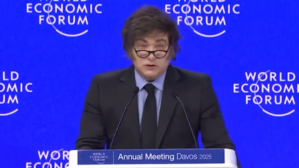 Javier Milei discursando no Fórum Econômico Mundial.
