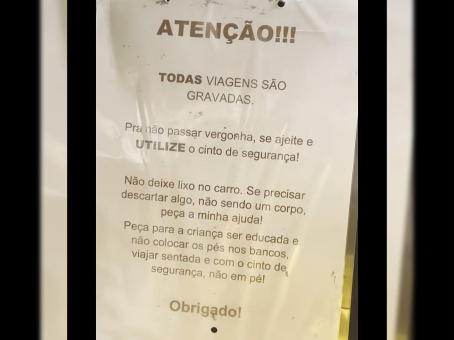 Placa inusitada em carro de motorista de aplicativo chama atenção nas redes sociais