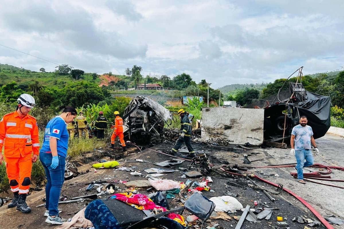 Caminhão trafegou a 132 km/h antes de colisão que matou 39 pessoas em MG