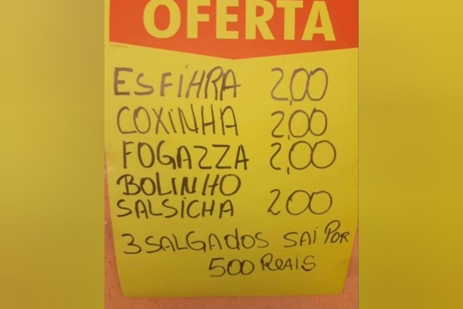 Placa colocada na porta de estabelecimento chama a atenção dos clientes: “parcela em quantas vezes?”