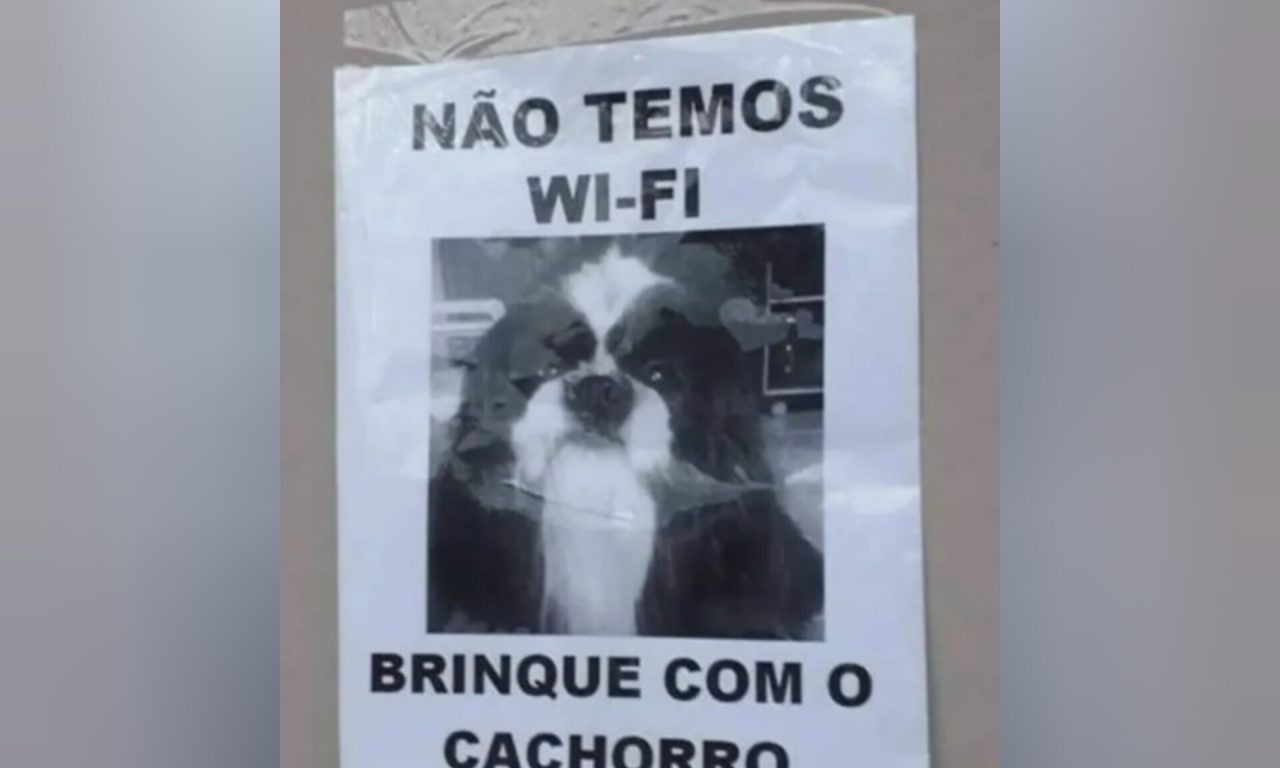 Placa chama atenção de todo mundo que visita casa