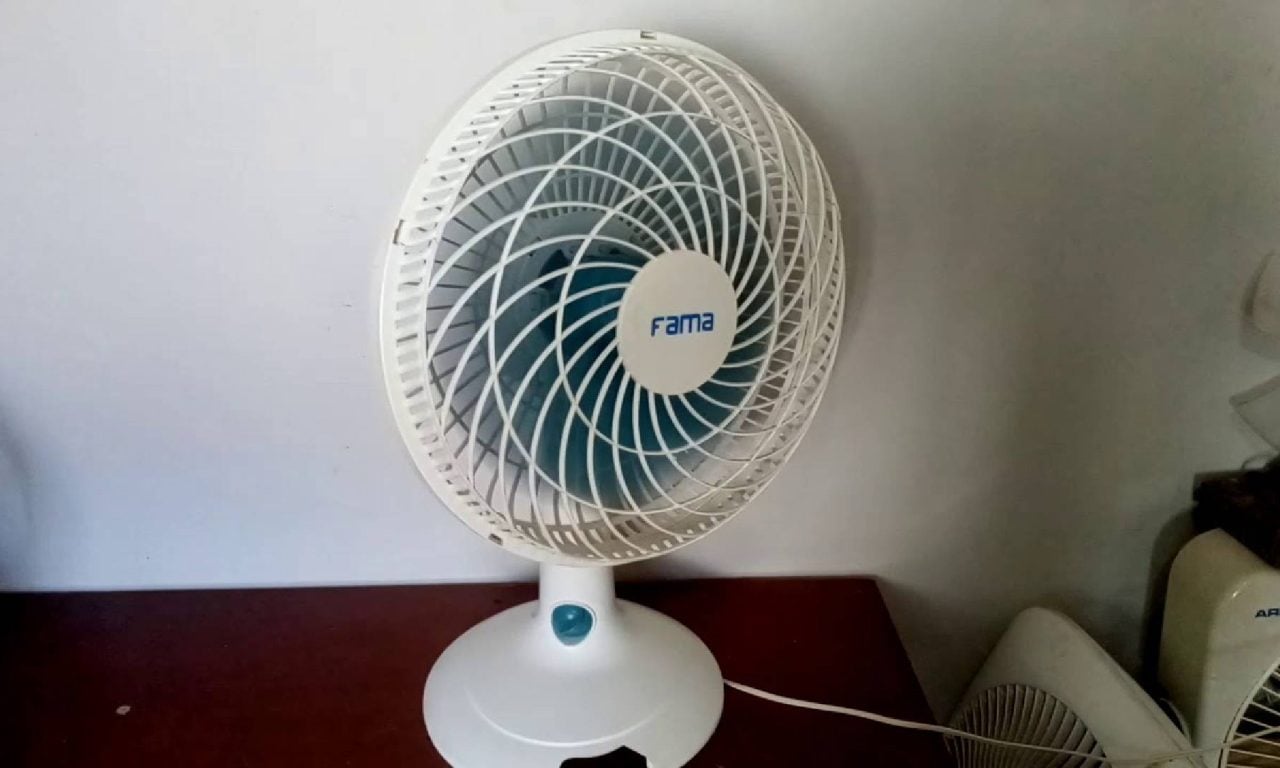 O erro clássico ao usar ventiladores no verão