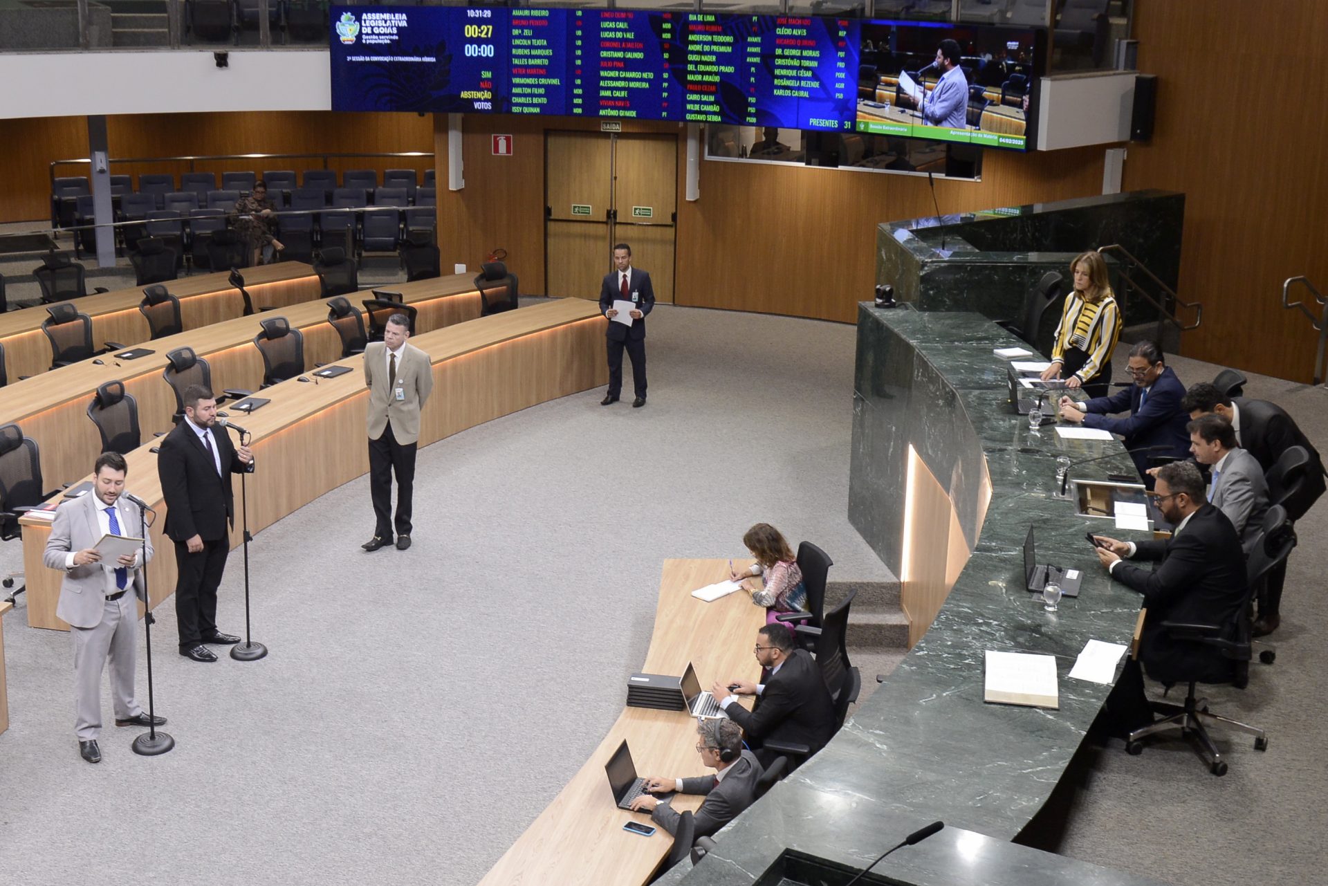 Saiba quais deputados estaduais de Goiás integram a comitiva que viajará à Índia