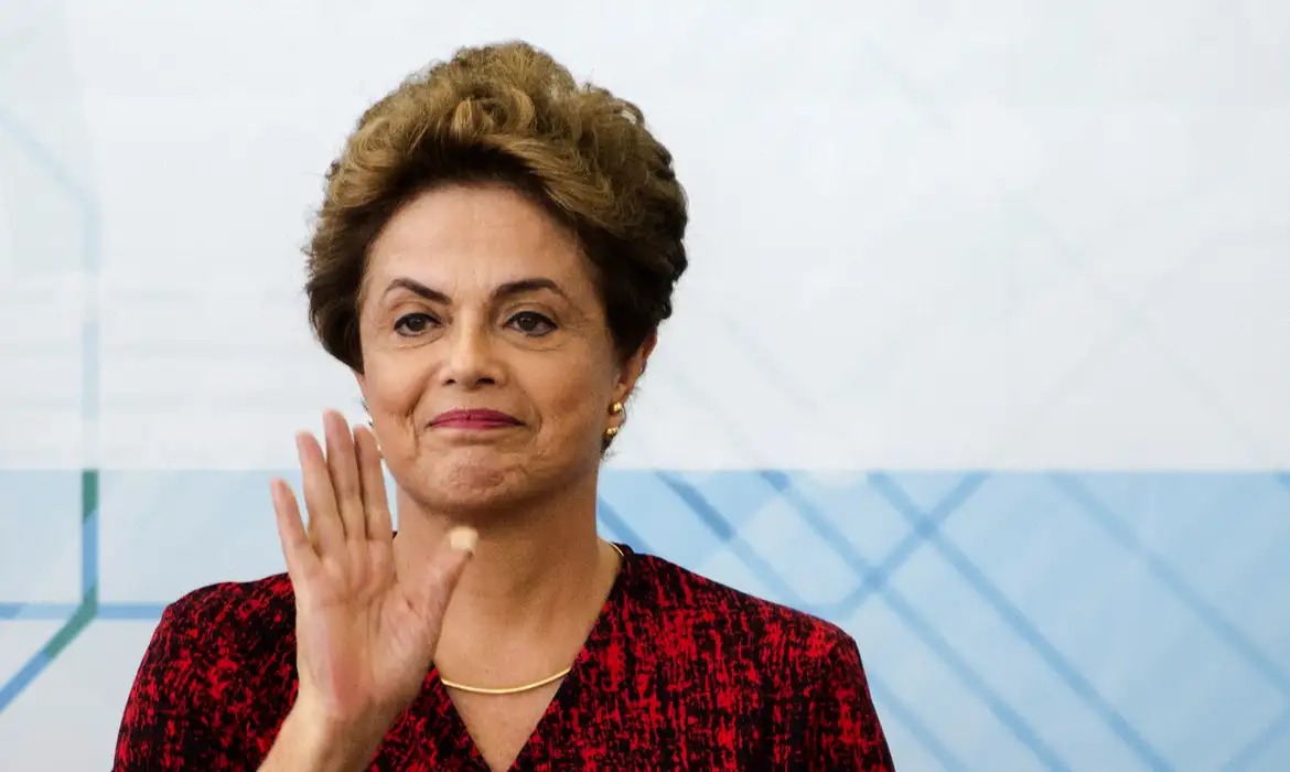 Dilma deve ter alta nos próximos dias e responde bem a tratamento, diz comunicado