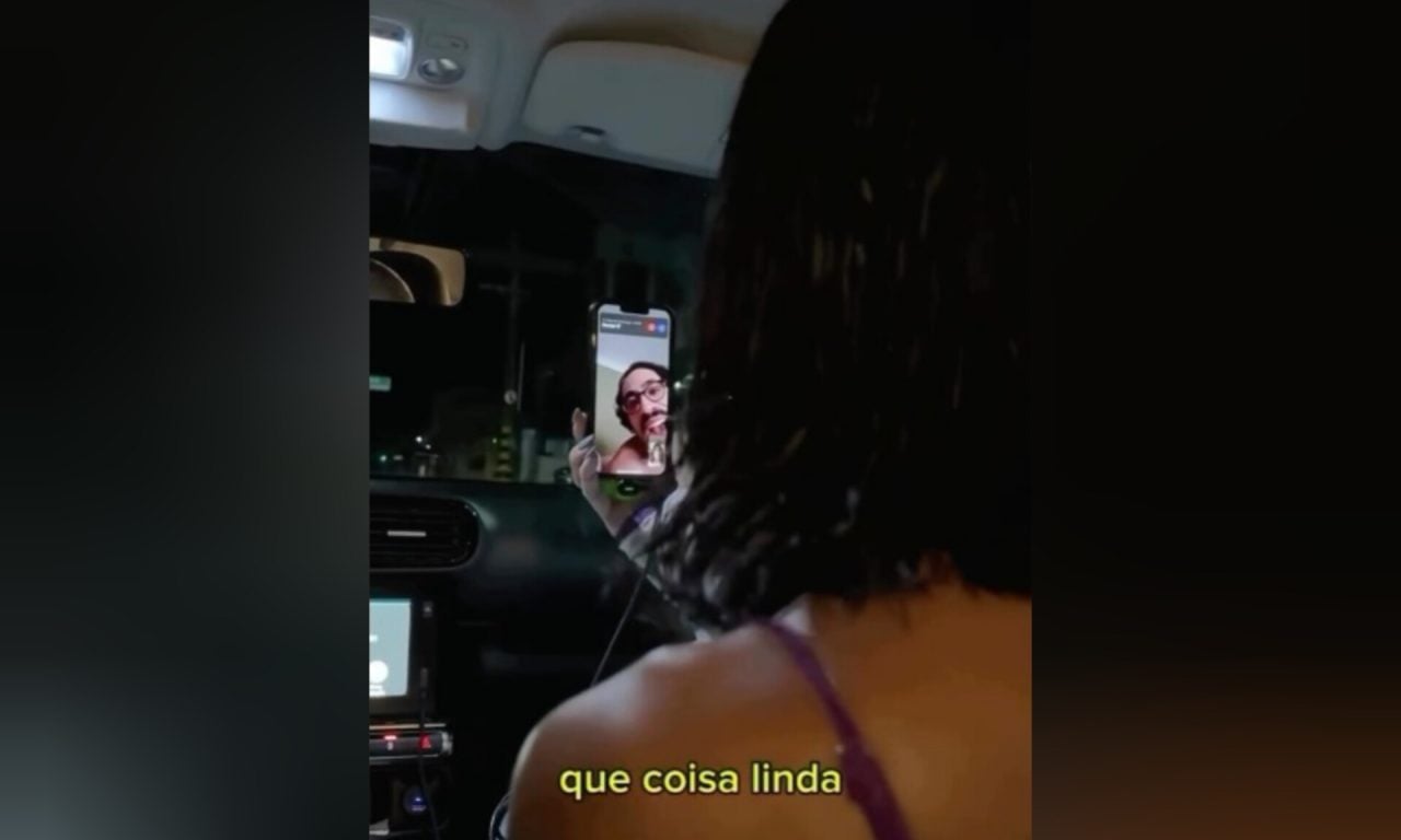 Motorista de aplicativo pega passageira famosa e é surpreendida com show de simpatia