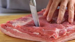 6 benefícios da carne de porco que todo mundo deveria conhecer
