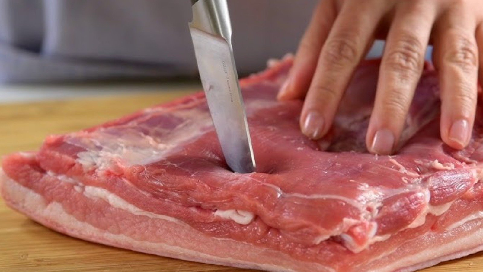 Conheça a carne que não custa muito e tem sabor e crocância que dá de 10 a 0 em qualquer outra