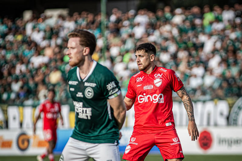 Onde assistir Vila Nova x Goiás pela semifinal do Goianão neste domingo (16)