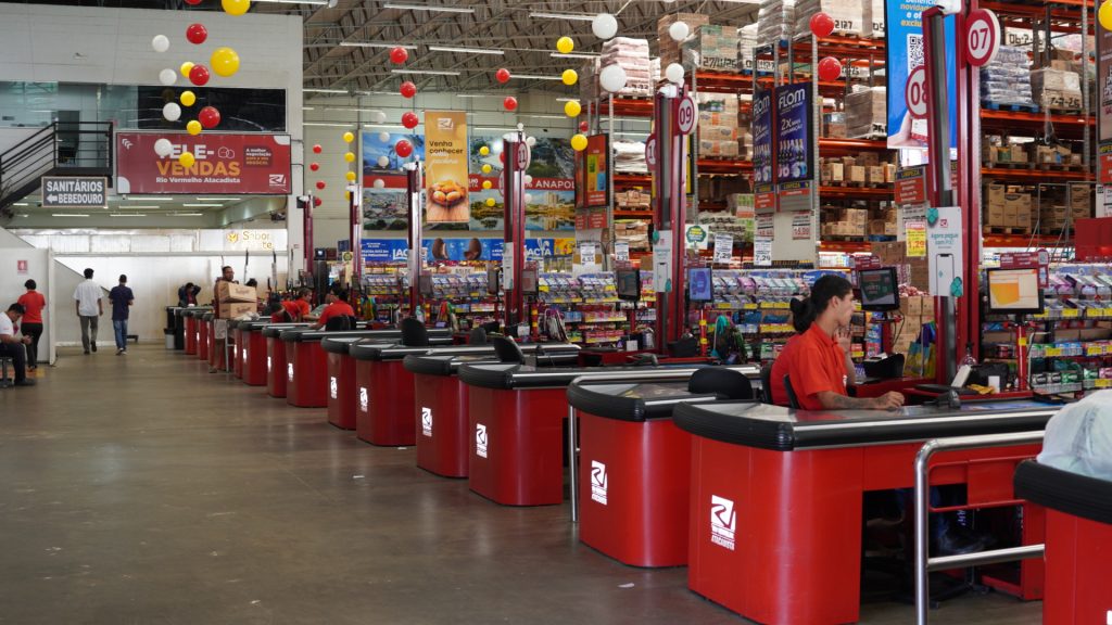 rio vermelho atacadista vagas
