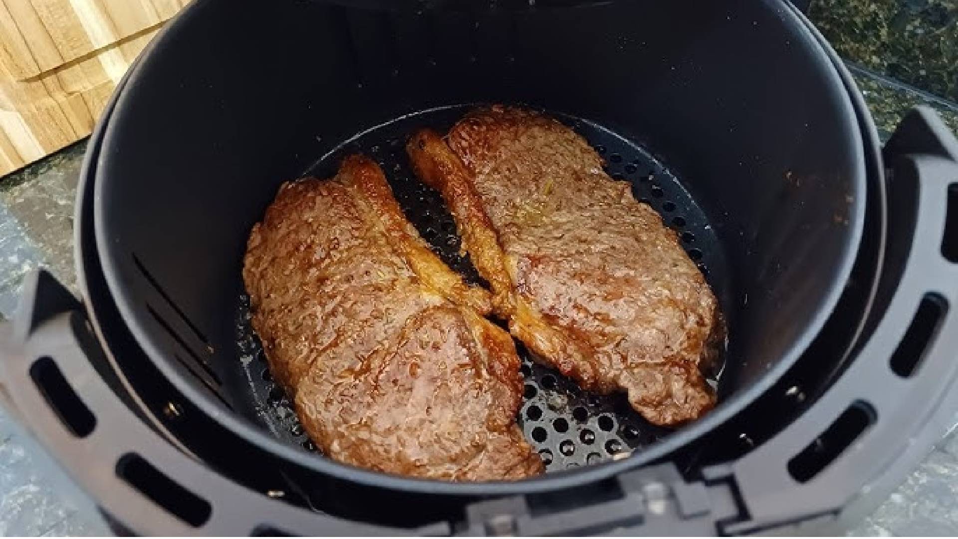 6 dicas para deixar a carne macia e suculenta na Air Fryer