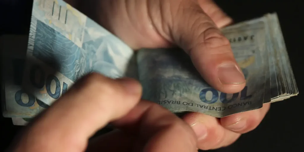 Homem que ganhou na loteria revela como o sonho acabou se tornando um verdadeiro pesadelo