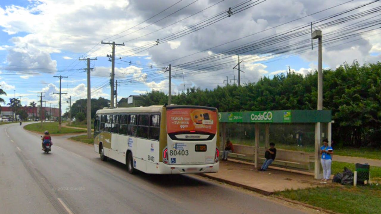 Dado o primeiro passo para a reforma das paradas de ônibus no DAIA