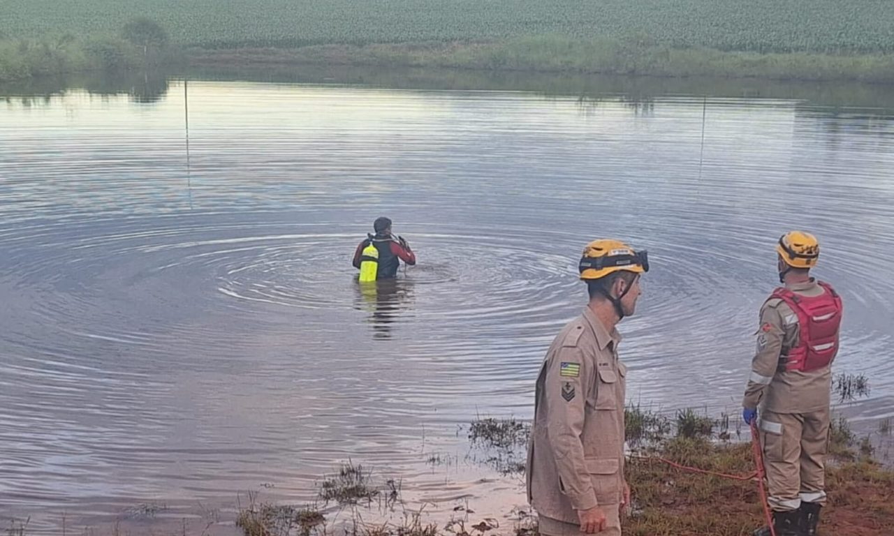 Corpo foi encontrado após cinco minutos de buscas. (Foto: Divulgação)