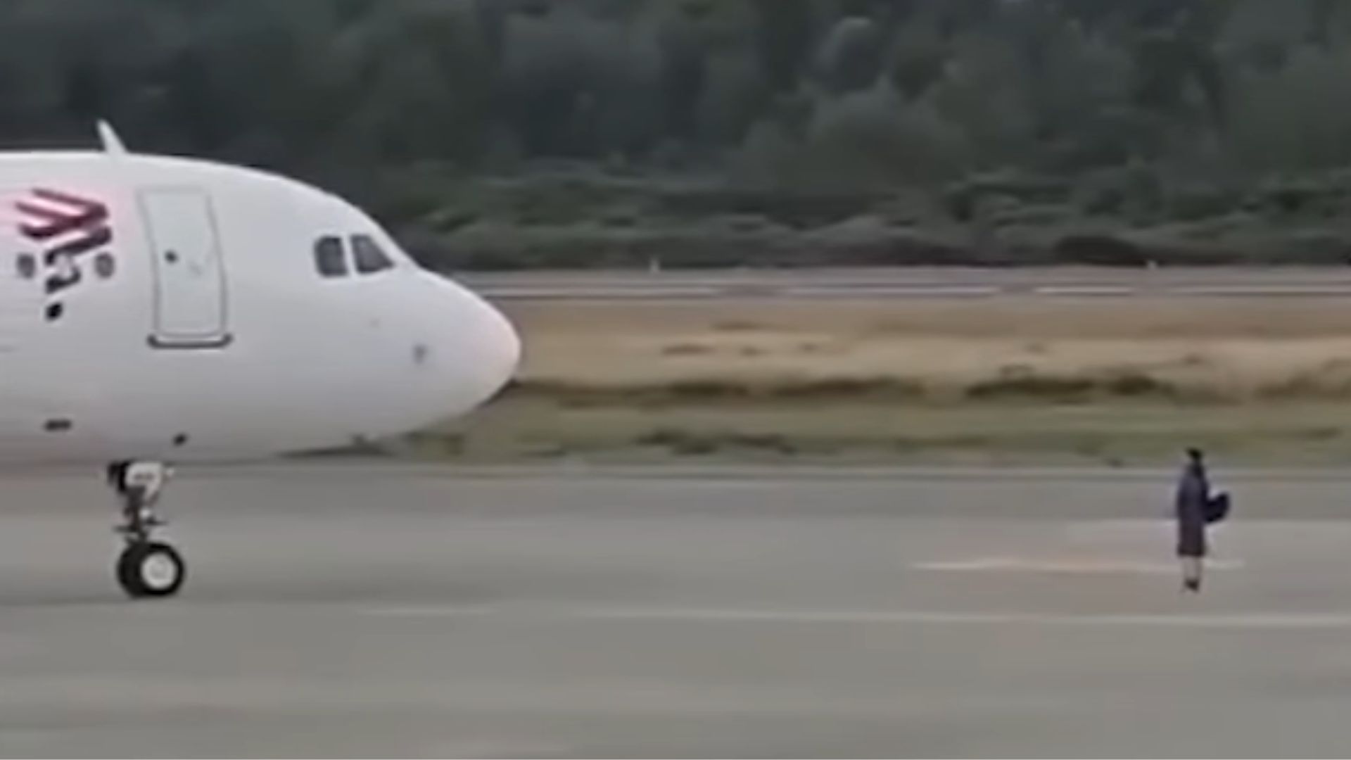 Homem tenta impedir decolagem de avião no Chile após perder voo