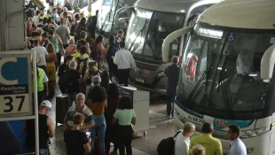 Brasileiros a partir de 60 anos podem viajar de graça; veja como aproveitar