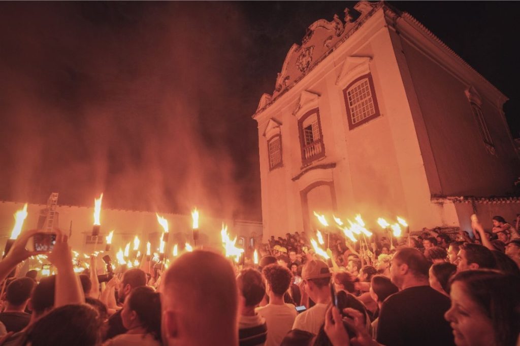 Espetáculo de fé, religiosidade e simbolismo