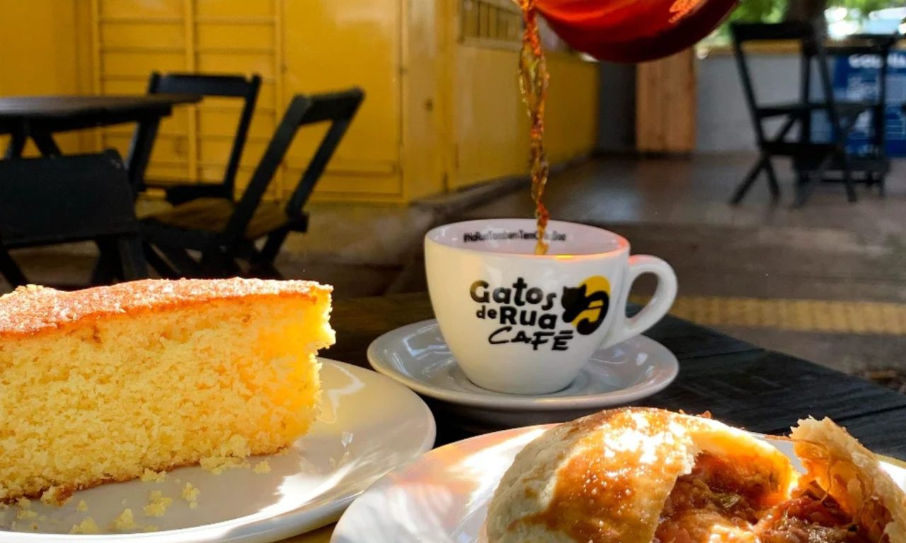 Filtro de papel já era: método alternativo para tomar café tem chamado atenção