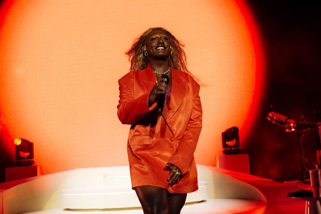 Cantora Liniker se apresenta em Goiânia; veja quando e valor dos ingressos