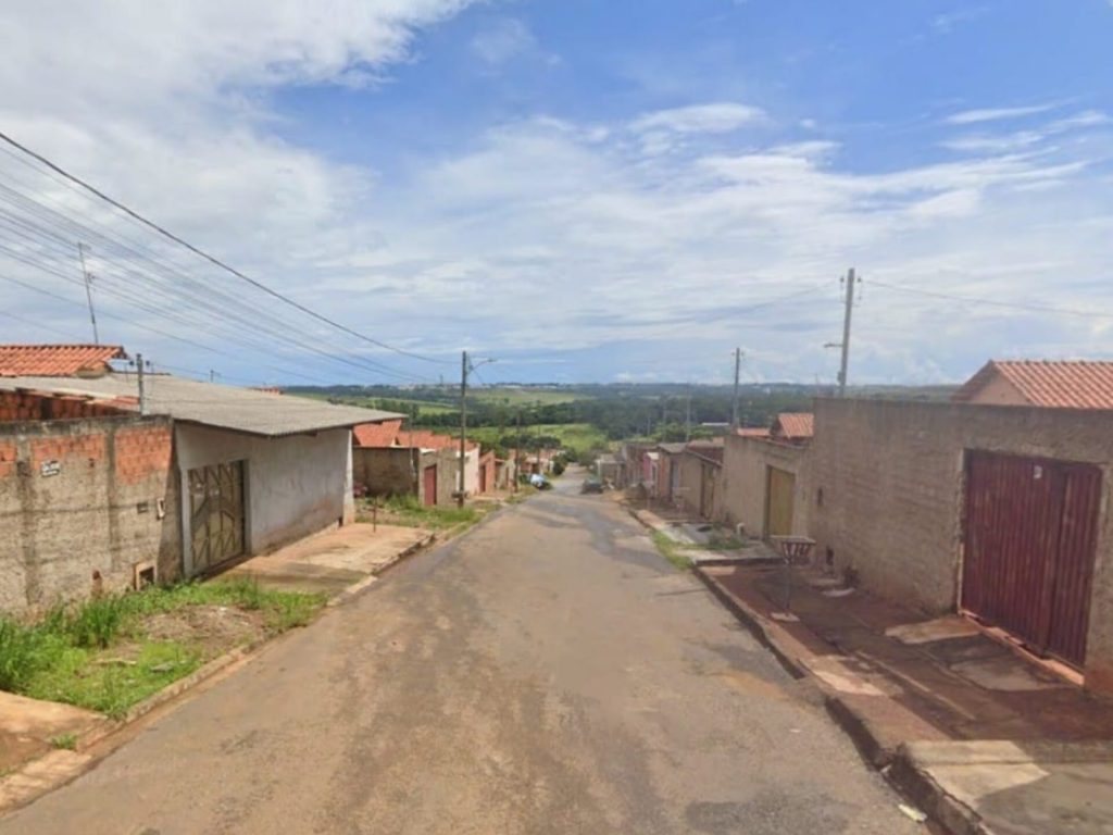 Aparelho foi localizado na casa da passageira, no Residencial Leblon. (Foto: Reprodução)