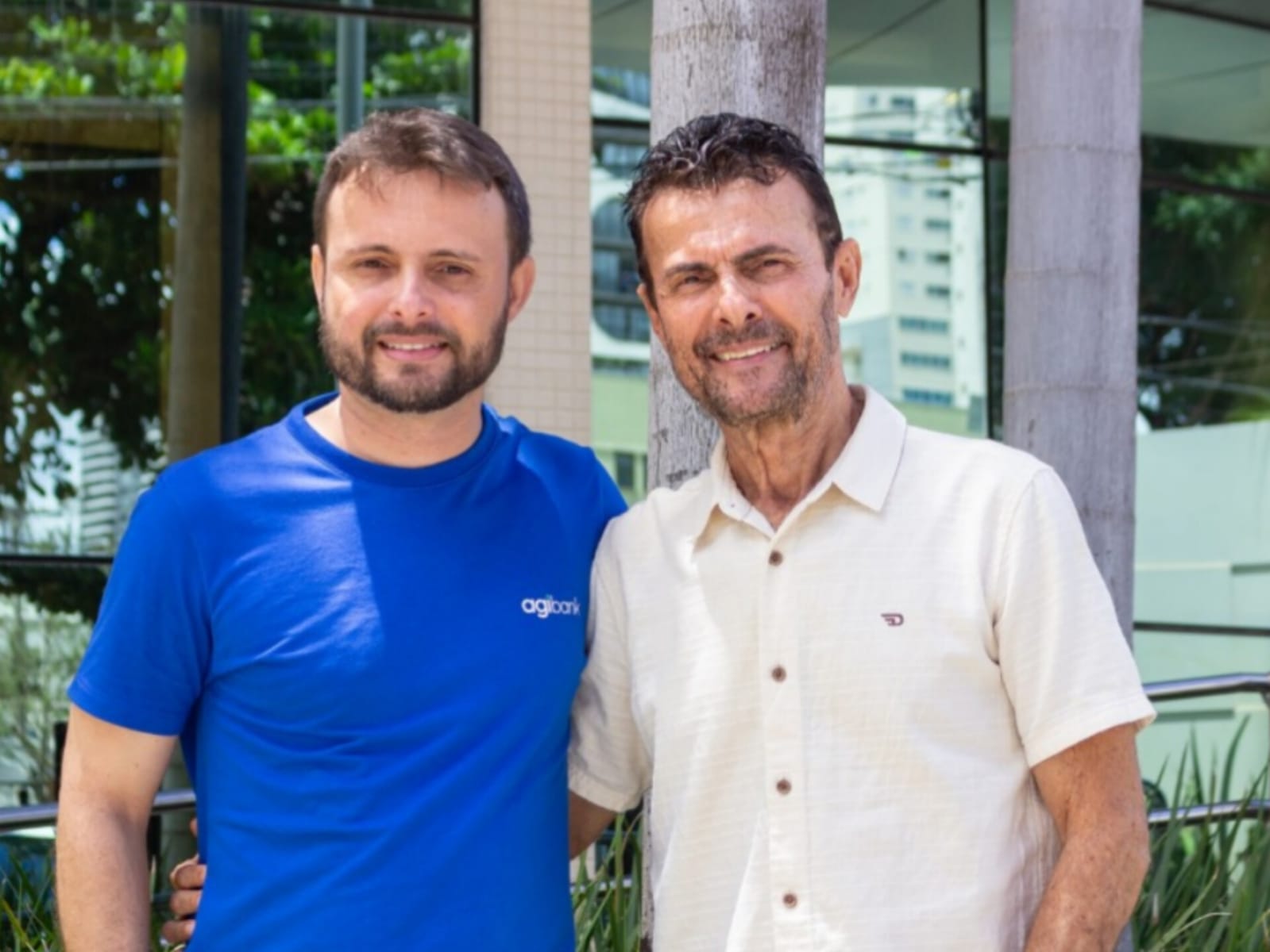 Aos 41 anos, homem faz descoberta chocante a respeito da própria família: “o seu pai que te criou, não é o seu pai”