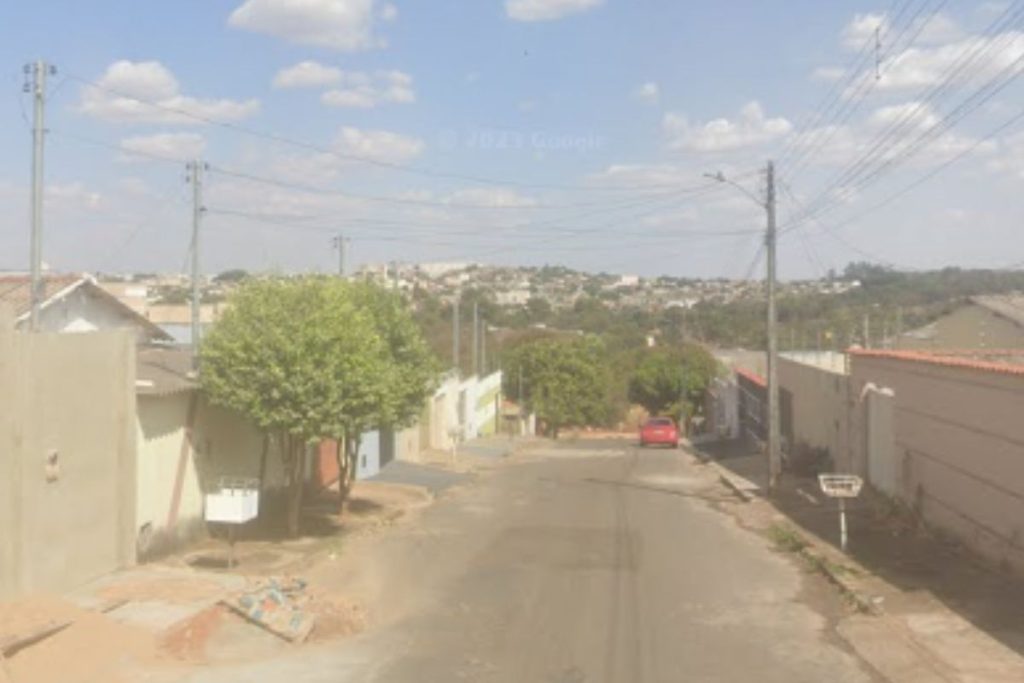 Mulher em Anápolis recebe chute do companheiro no rosto, após brincadeira do filho